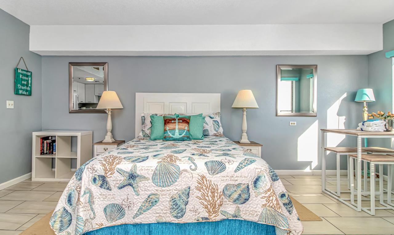 Angled Oceanfront Studio With Incredible Views! Palace Resort 1003 - Sleeps 4 Guests 미를 비치 외부 사진