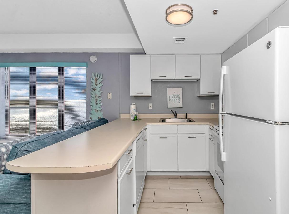 Angled Oceanfront Studio With Incredible Views! Palace Resort 1003 - Sleeps 4 Guests 미를 비치 외부 사진